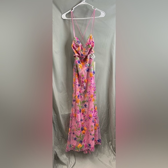 MAC DUGGAL 68067 Embellished Lace Strappy Column Gown - Picture 5 of 7